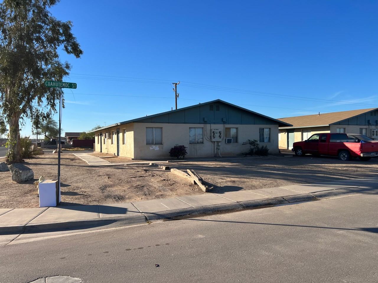 Cuahutemoc Two Bedroom One Bath Units - Photo 2 of 18