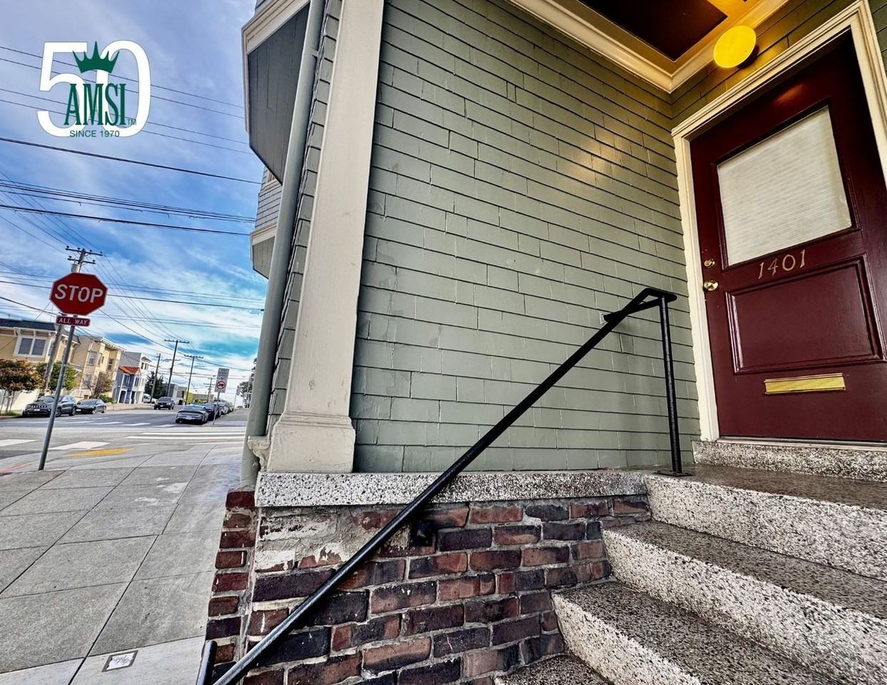 1401 Mariposa St - Photo 4 of 50