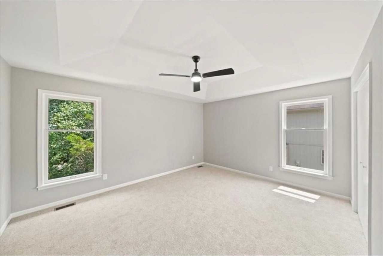 7109 N Indiana Ave - Photo 3 of 16