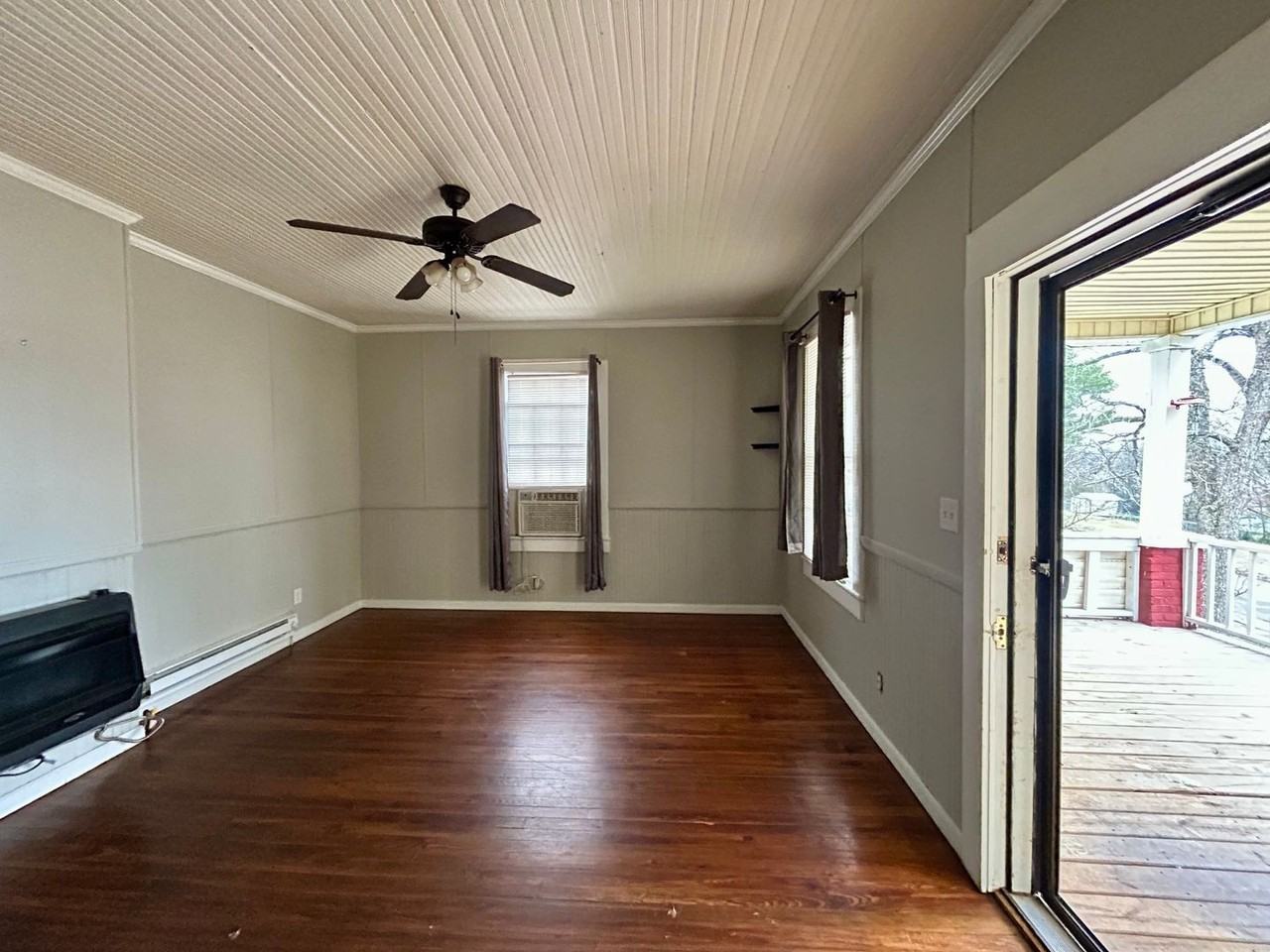 24 W Tuscaloosa Ave - Photo 3 of 12