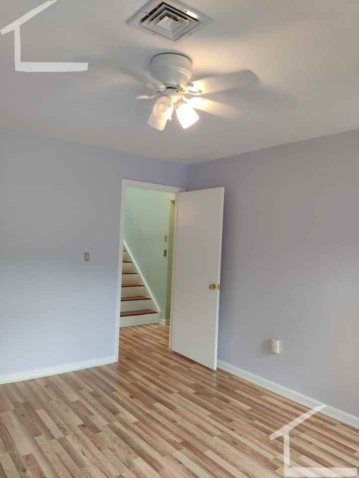 1401 Lagrange St - Photo 7 of 18