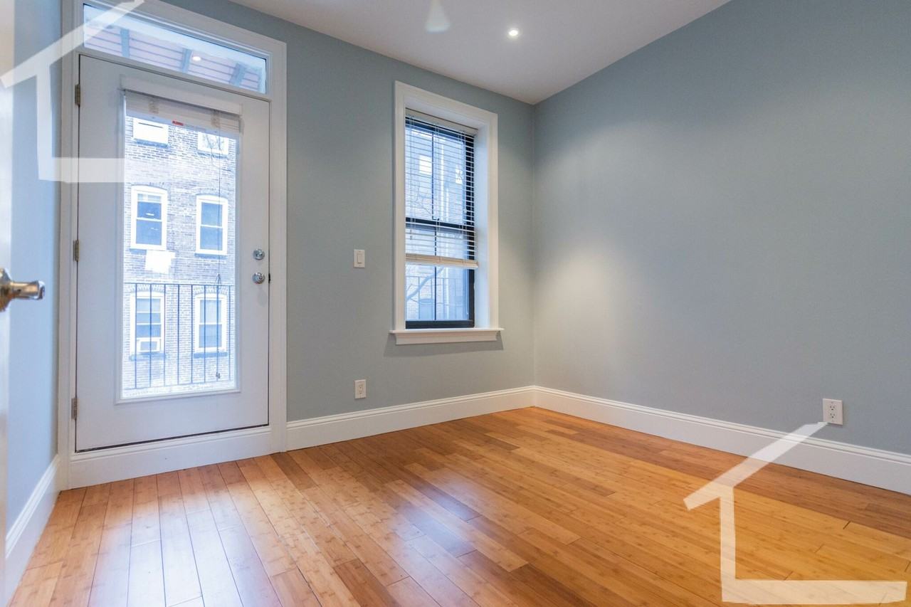 13 Cortes St - Photo 2 of 23