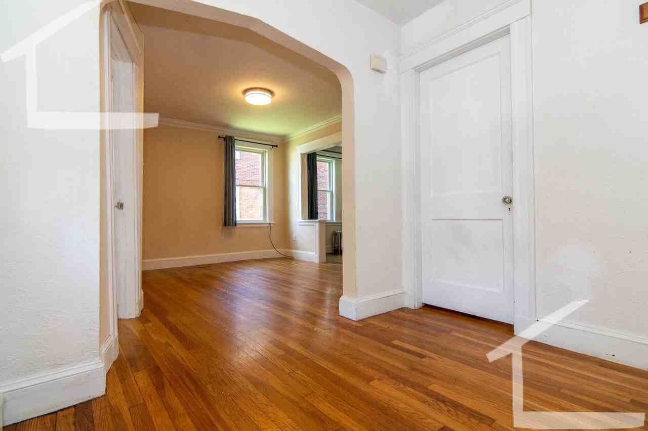 68 Colborne Rd - Photo 2 of 32