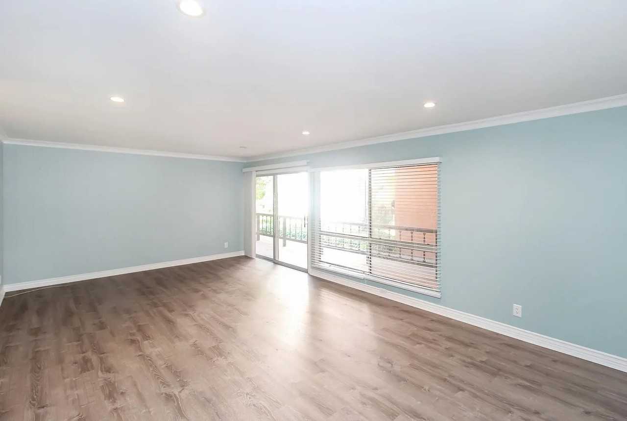 1127 E Del Mar Blvd #218 - Photo 3 of 20