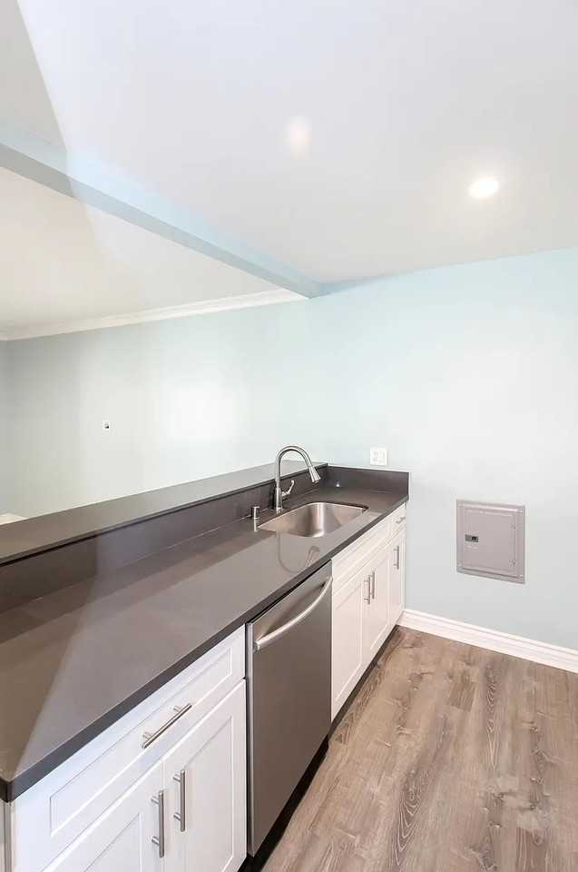 1127 E Del Mar Blvd #218 - Photo 7 of 20