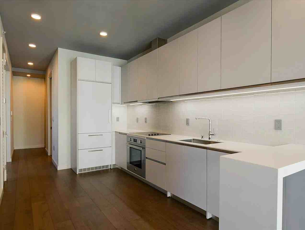 1238 Sutter St #901 - Photo 6 of 14