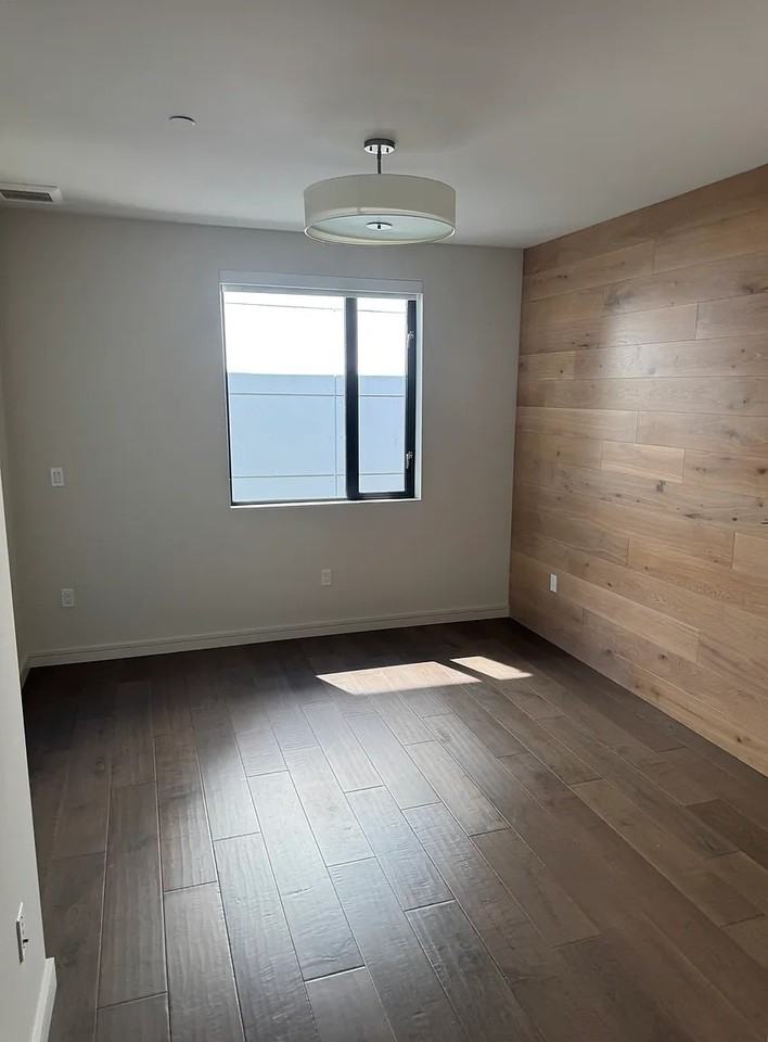 1463 Lombard St #405 - Photo 7 of 12