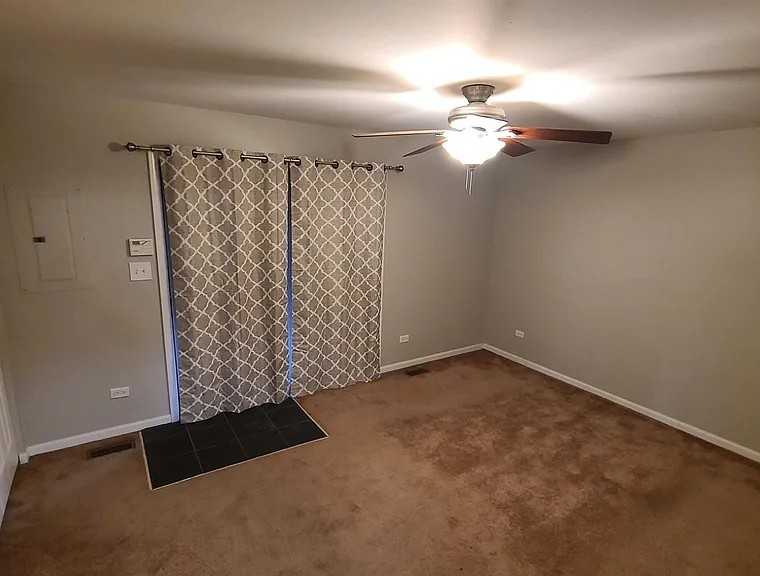 1479 N Larrabee St #A - Photo 5 of 11