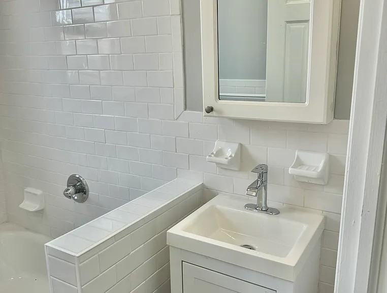 1707 Zerega Ave #3R - Photo 3 of 8