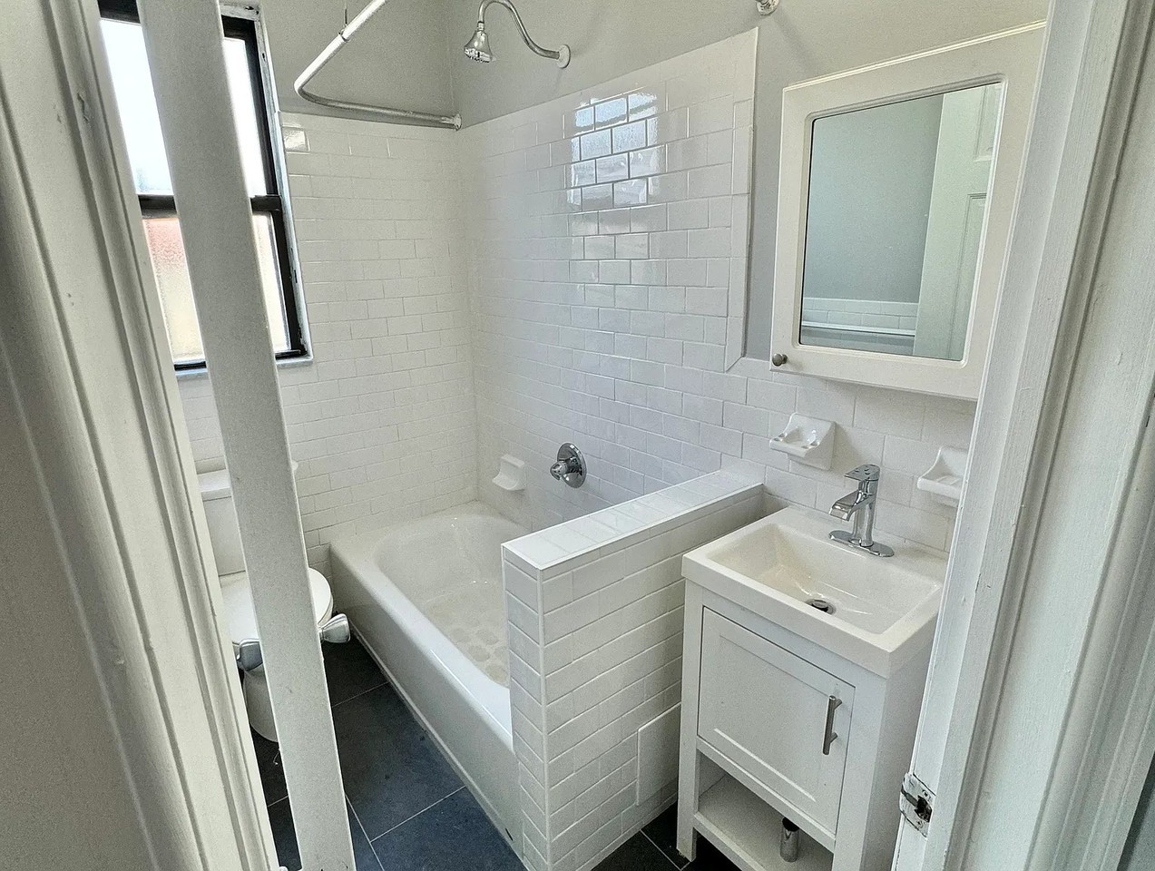 1707 Zerega Ave #3R - Photo 4 of 8