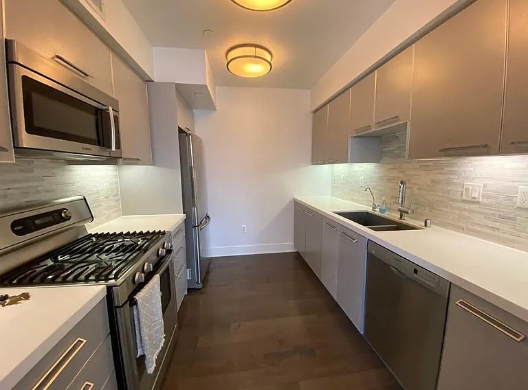 1817 Prosser Ave #501 - Photo 4 of 11