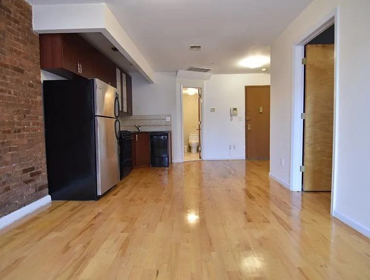 2082 Frederick Douglass Blvd #4A - Photo 3 of 11