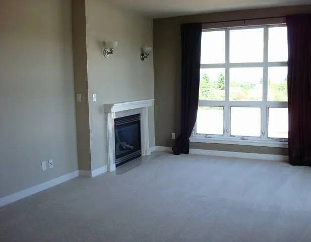 2331 42nd Ave Sw #420 - Photo 6 of 10