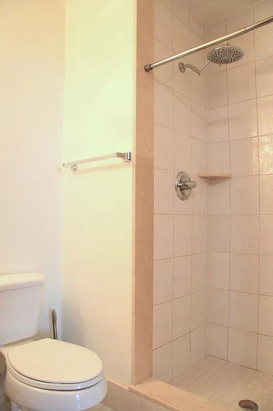 2440 Massachusetts Ave #13S - Photo 6 of 18