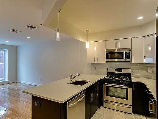 2822 Astoria Blvd #2E - Photo 2 of 11