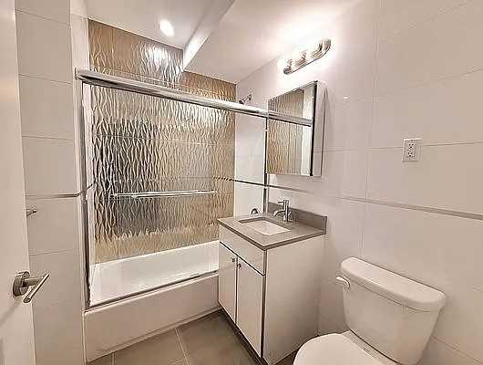 2822 Astoria Blvd #2E - Photo 4 of 11