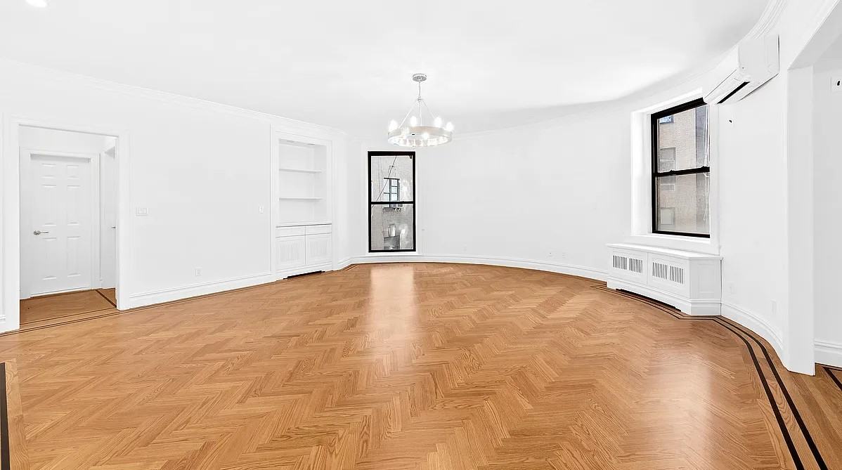 6 E 65th St #5B - Photo 2 of 6