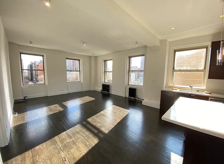 31 Union Sq W #7A - Photo 2 of 9