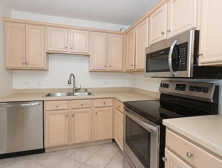 70 W Huron St #2004 - Photo 6 of 11