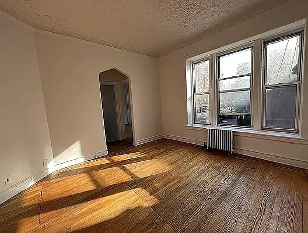 89 Halsey St #4 - Photo 6 of 13