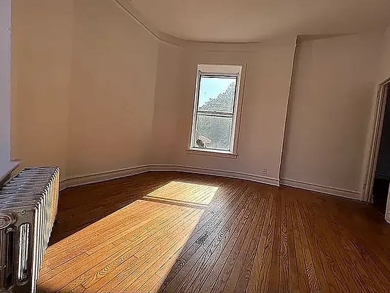 89 Halsey St #4 - Photo 7 of 13