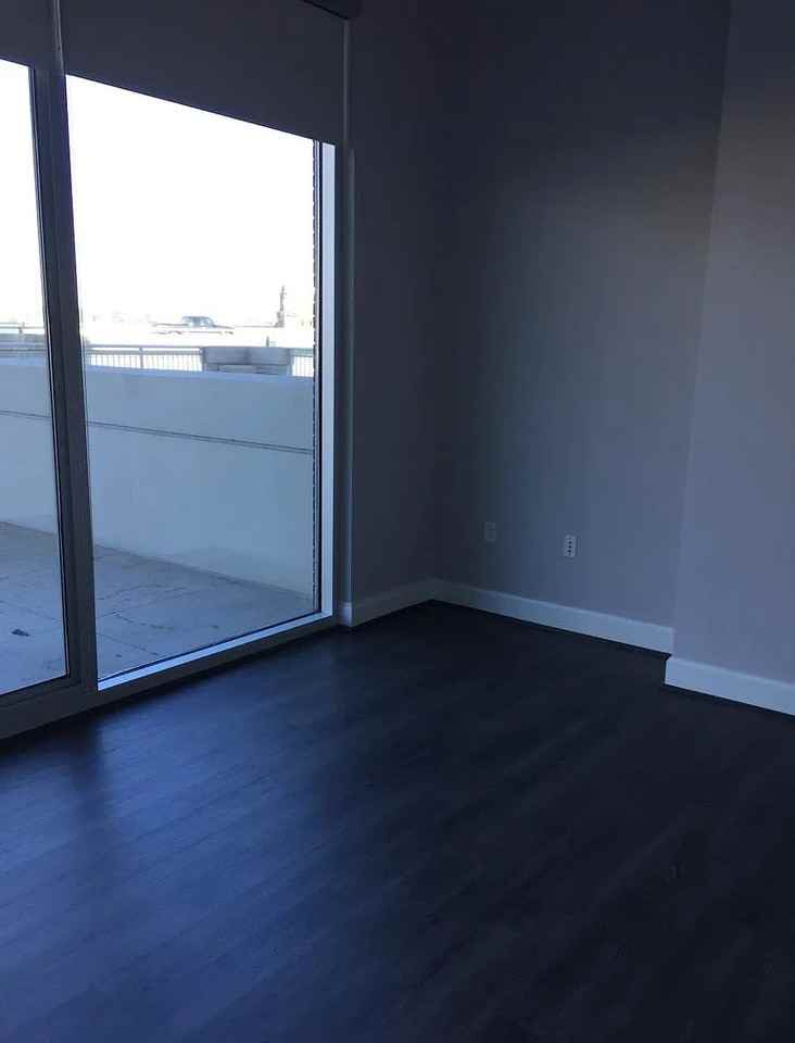 301 Virginia St - Photo 6 of 13