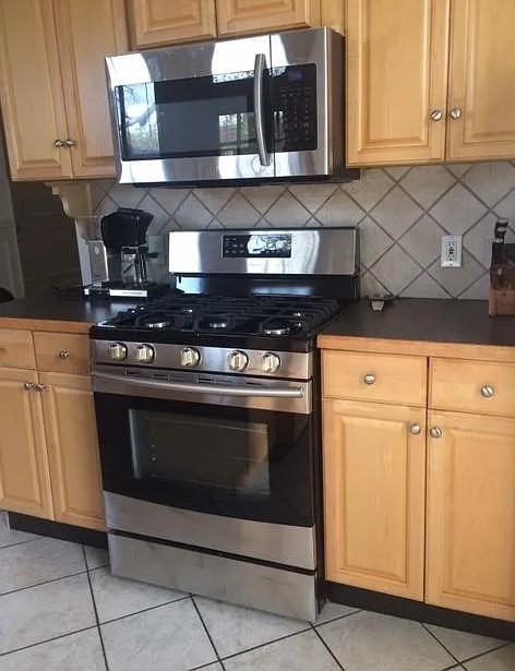 311 Strawberry St - Photo 3 of 13