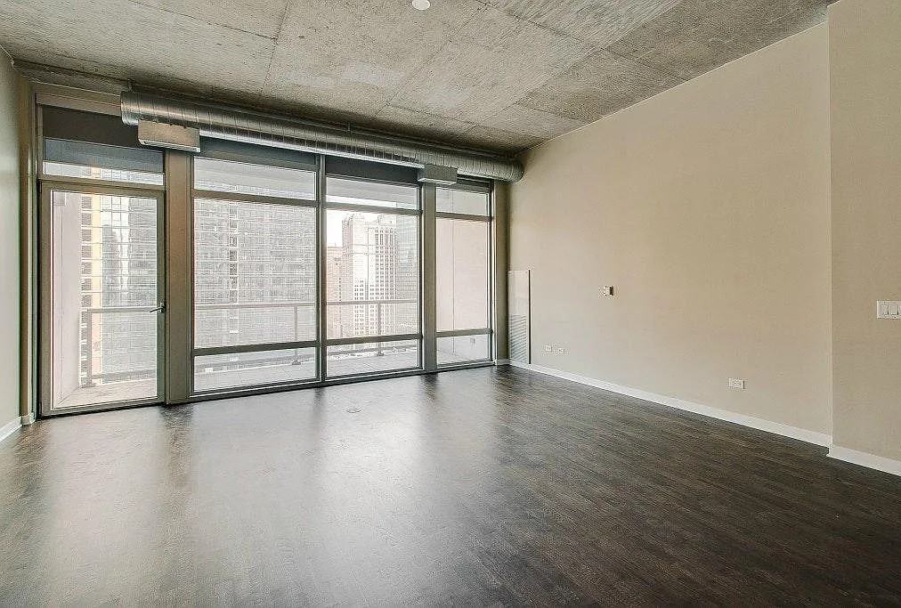 333 N Canal St #1902 - Photo 4 of 11