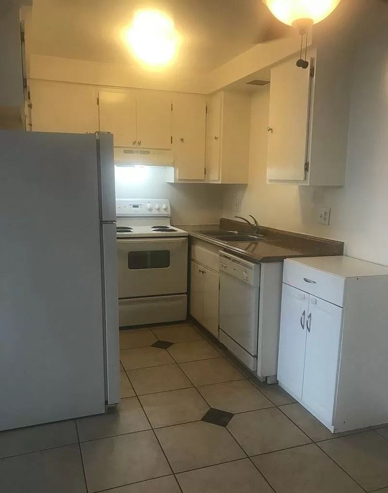 345 Mathilda Dr #3 - Photo 3 of 9