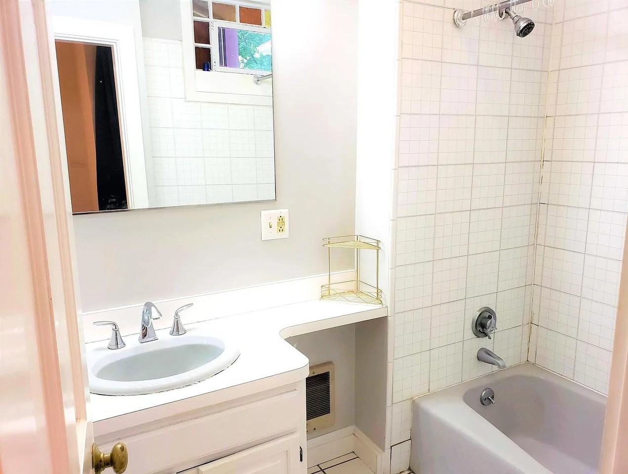 352 Harvard St #1 - Photo 5 of 14