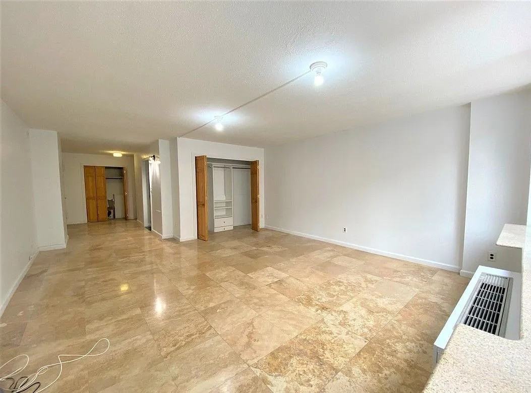 376 Broadway #2G - Photo 3 of 14