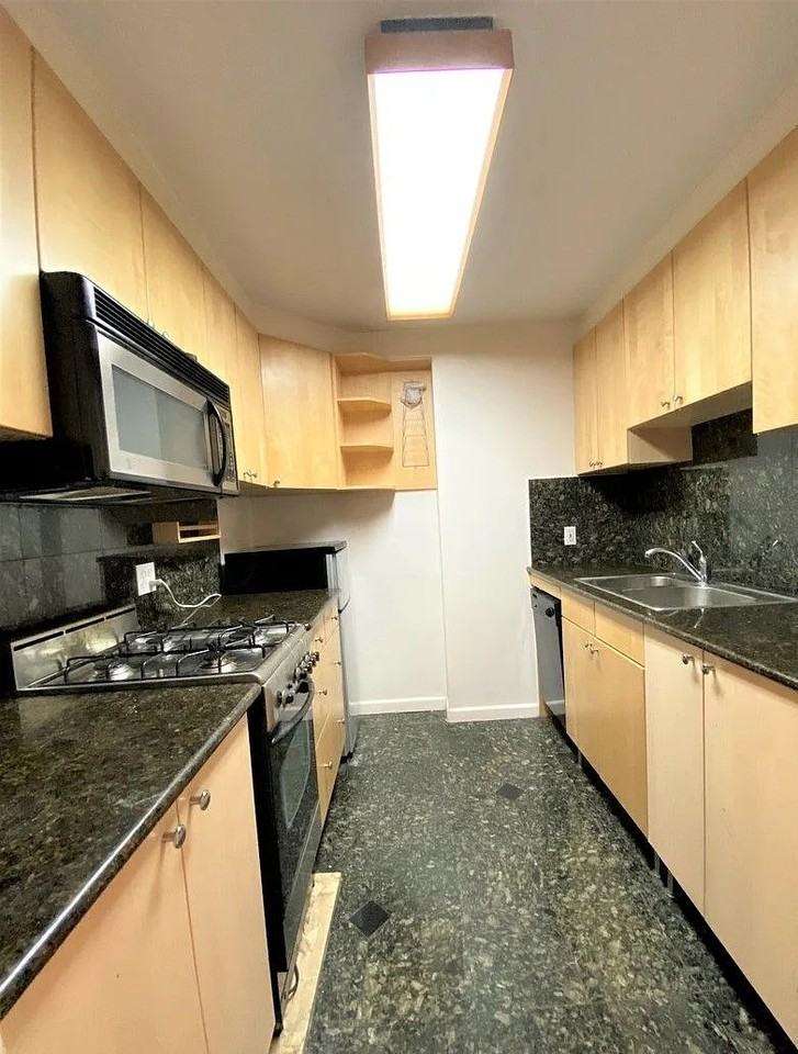 376 Broadway #2G - Photo 5 of 14