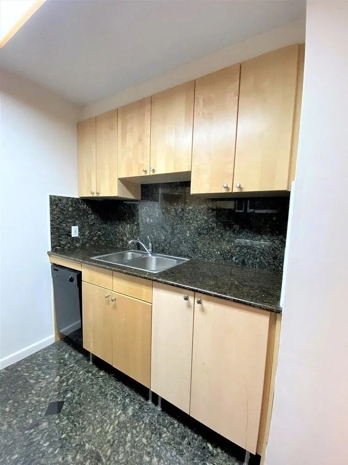 376 Broadway #2G - Photo 7 of 14