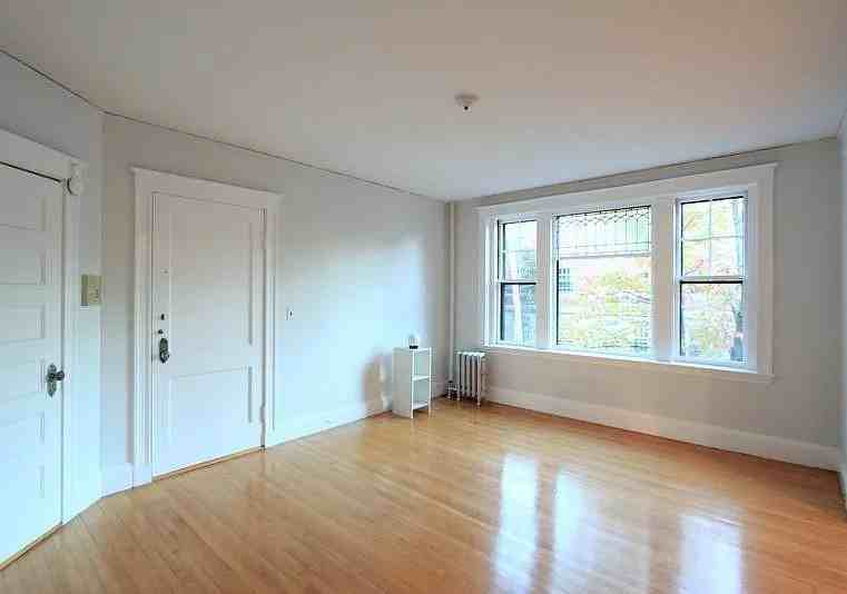 5 Washington Ave #4 - Photo 7 of 12