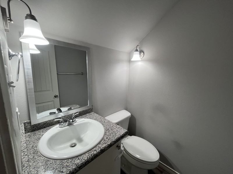 3422 Itasca St - Photo 3 of 22