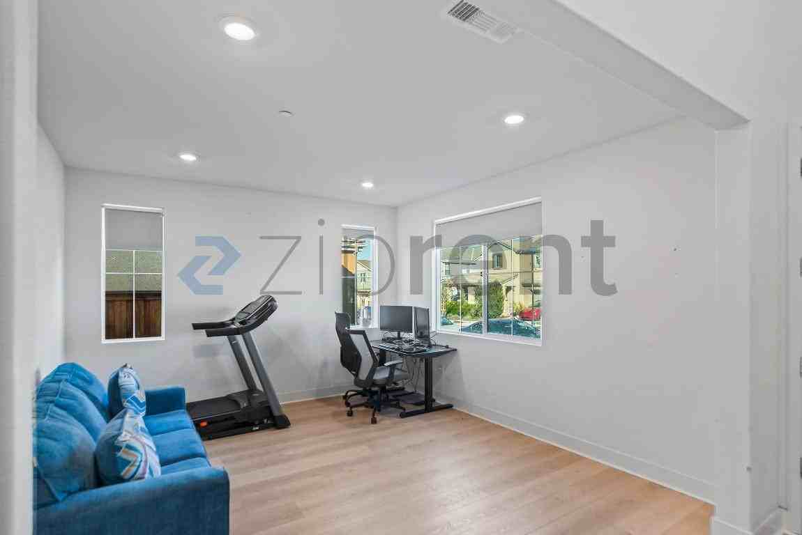 6795 Paseo St - Photo 6 of 46