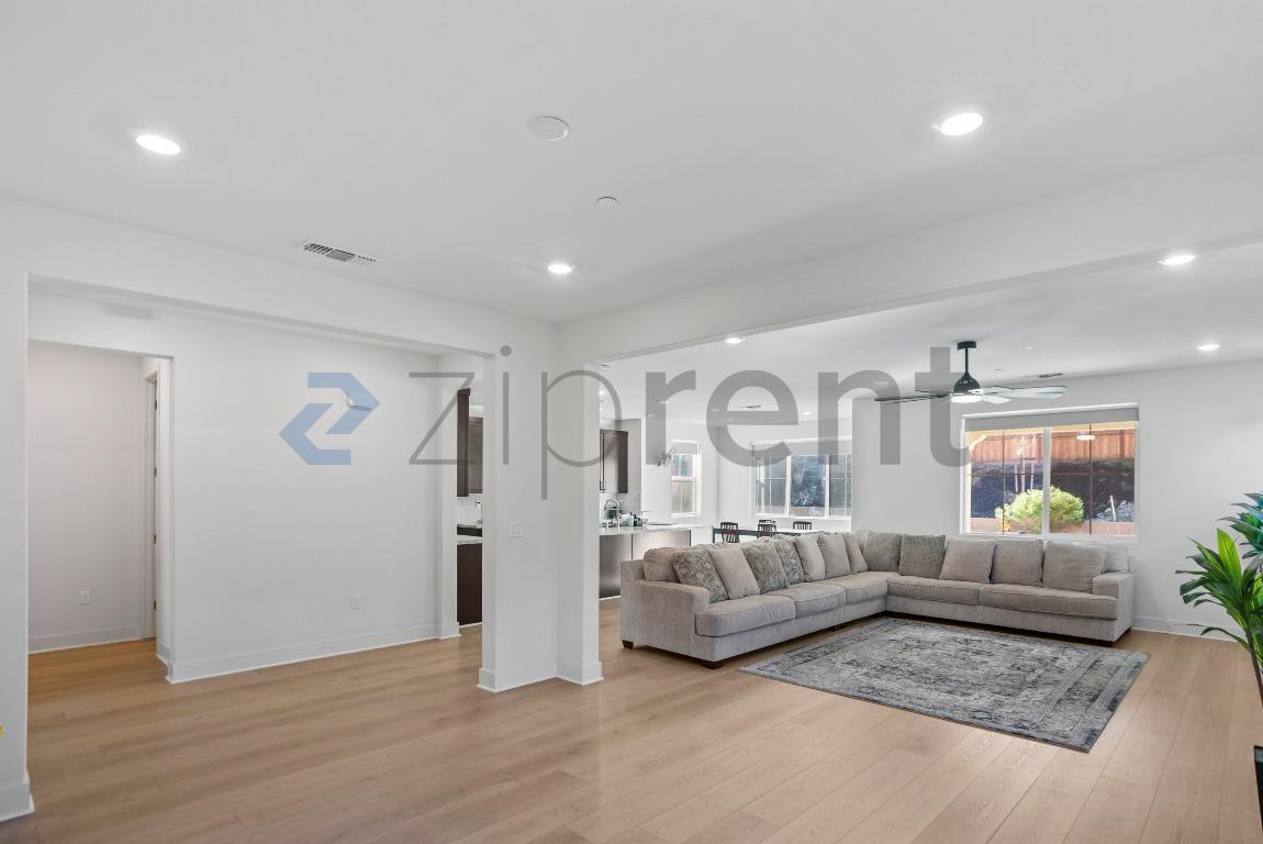 6795 Paseo St - Photo 2 of 46