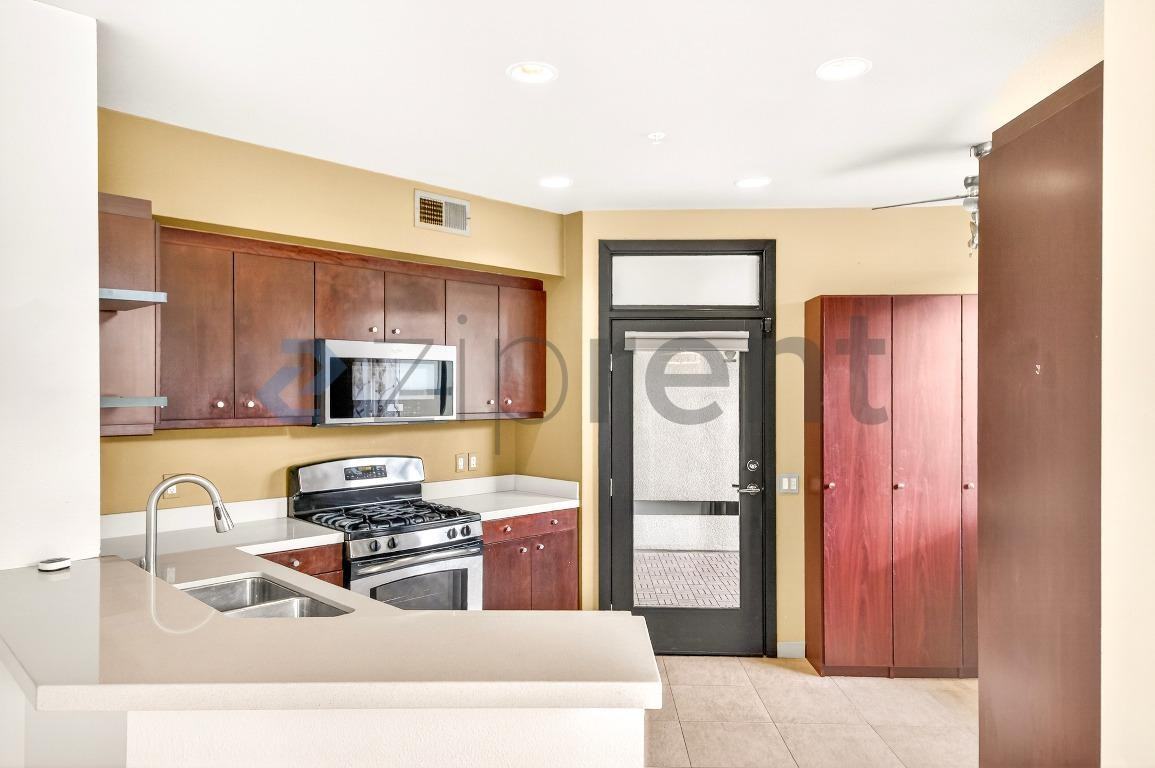 1010 E Palm Canyon Dr #203 - Photo 7 of 31