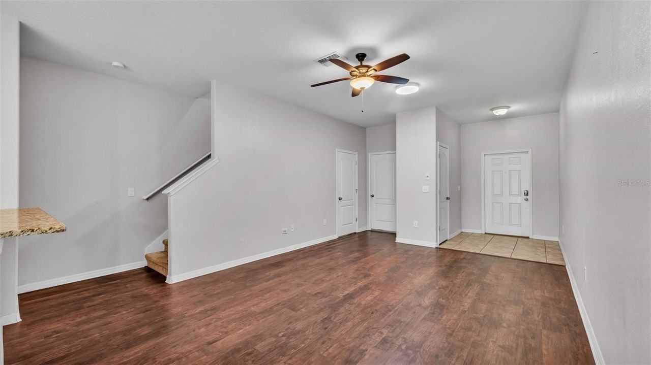 2622 Lantern Hill Ave - Photo 7 of 21