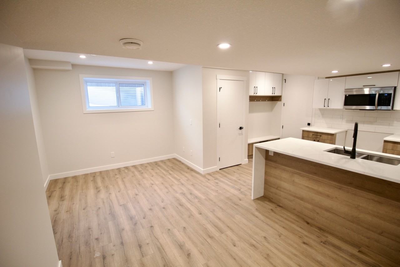 262 Bsmtpaterson Link Sw - Photo 2 of 17