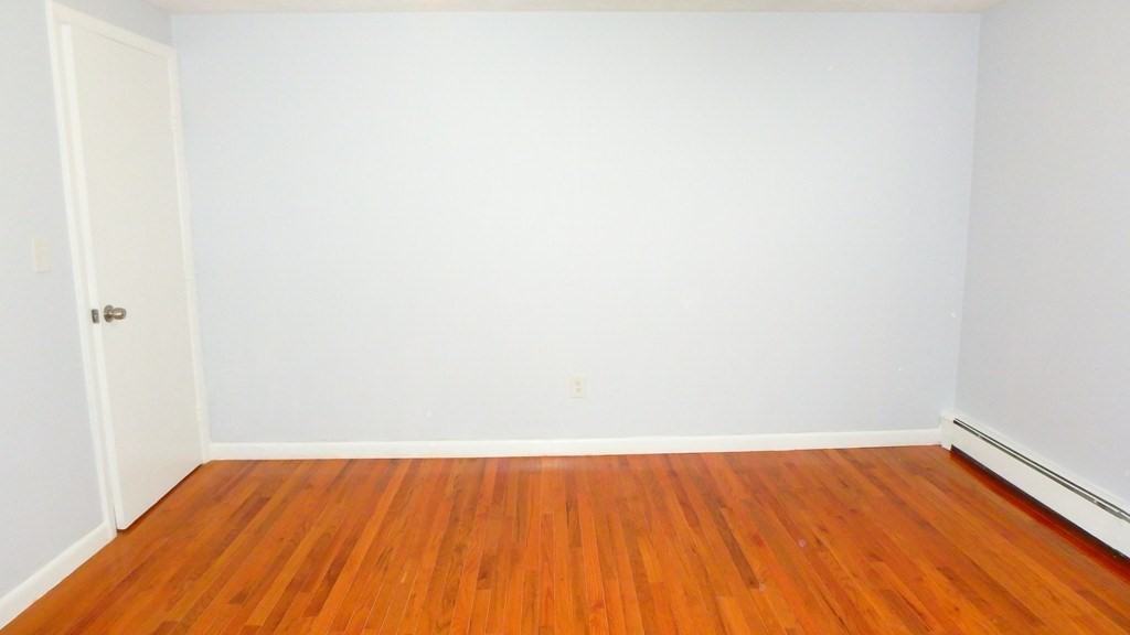 11 Woodcrest Ct #3 - Photo 7 of 16