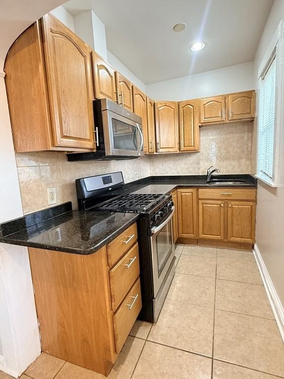 49 Favre St #2 - Photo 3 of 20