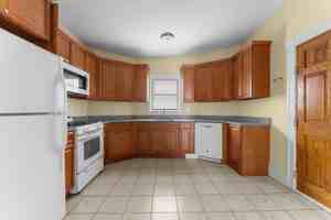 featured image of 571 Washington St #1