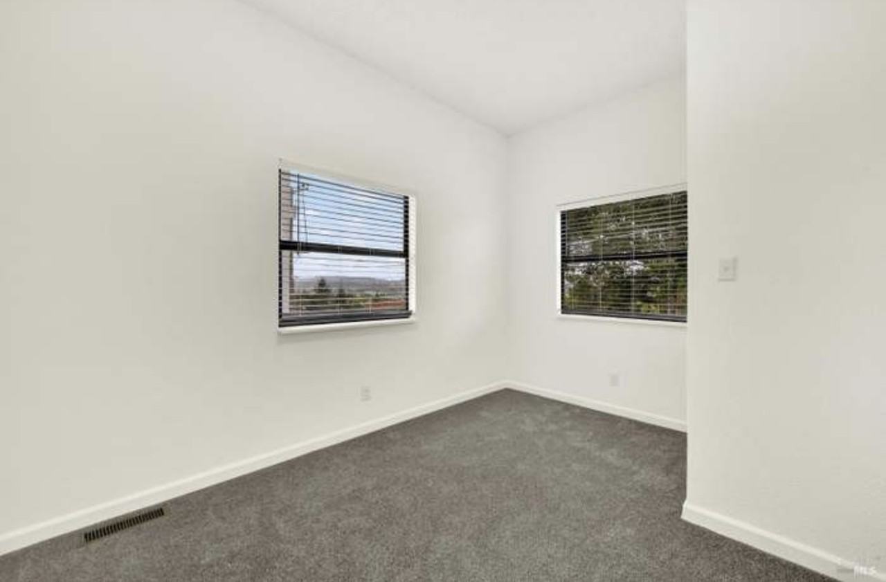 324 Ohio St #NA - Photo 5 of 42