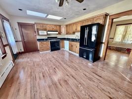 featured image of 28 Edgeworth St #R