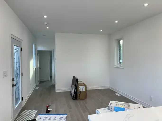 114 Warren Ave - Photo 4 of 16