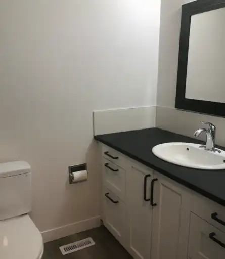 7311 79 Ave Nw - Photo 2 of 11