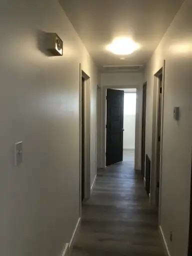 7311 79 Ave Nw - Photo 6 of 11