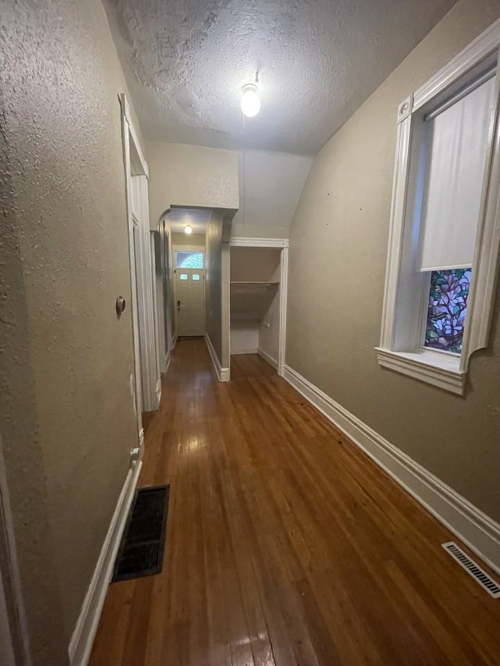 2664 Nebraska Ave #A - Photo 4 of 12