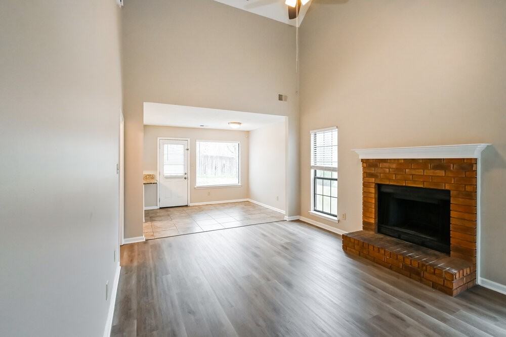 2811 Maryland Cir E - Photo 4 of 17